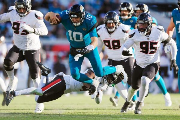 Jaguars turn to Mac Jones in bid to end skid in matchup vs. Titans