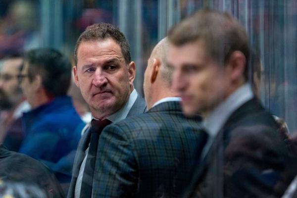 Canucks promote Adam Foote to head coach