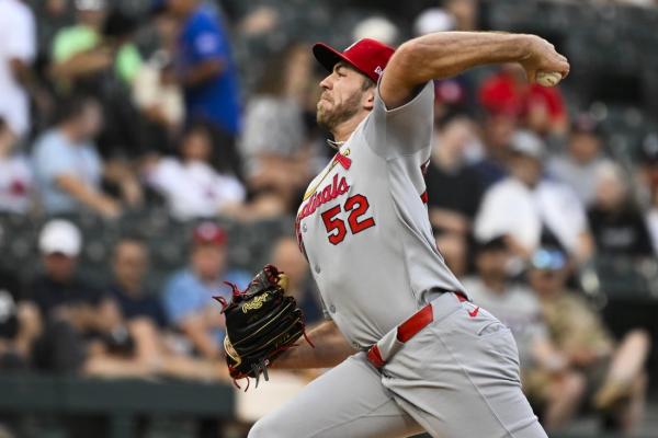 Cardinals roll up 12 runs, hand White Sox sixth straight loss