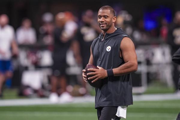 Steelers QB Russell Wilson (calf) questionable to play vs. Broncos thumbnail