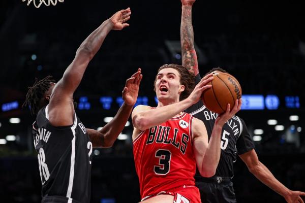 Bulls aim to hold onto leads when facing woeful Jazz thumbnail