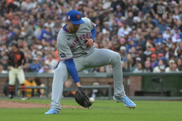 David Peterson leads Mets past Giants, Robbie Ray