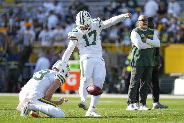 Brandon McManus punctuates Packers debut with GW FG vs. Texans