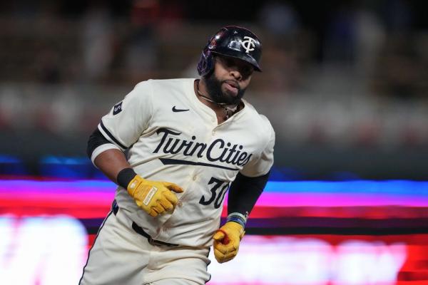 Twins snap four-game losing streak with 10-5 win over Angels thumbnail