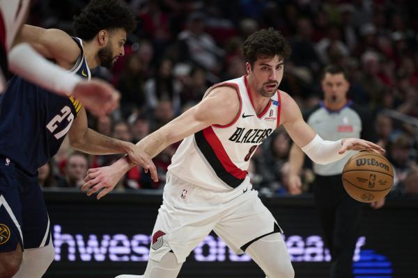 Blazers pull away in 4th, earn pivotal win over Nuggets