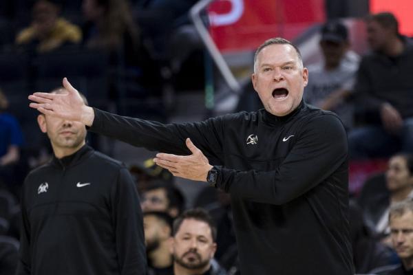 Nuggets coach Mike Malone sings demanding tune as Denver visits Utah thumbnail