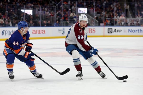 Avs starting to mesh ahead of clash vs. low-scoring Flyers