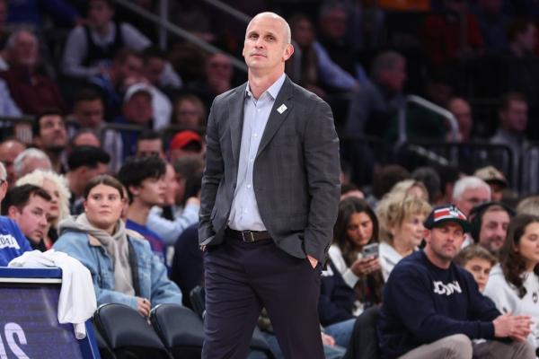 No. 5 UConn holds Texas at bay in 6th straight win