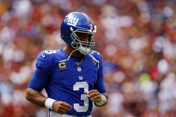 Russell Wilson on fighting for Giantsâ QB job: âEmbrace challengeâ
