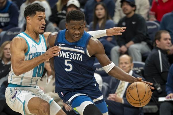 Strong bench play leads Timberwolves to victory over Hornets thumbnail