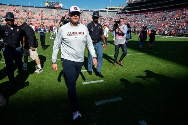 Report: Cal to hire ex-Auburn head coach Bryan Harsin as OC