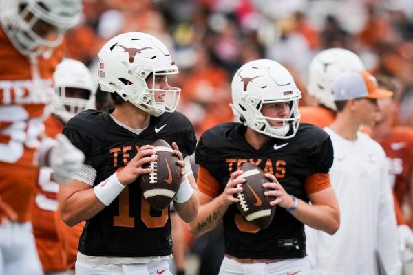 No. 1 Texas won’t name starting QB until Friday