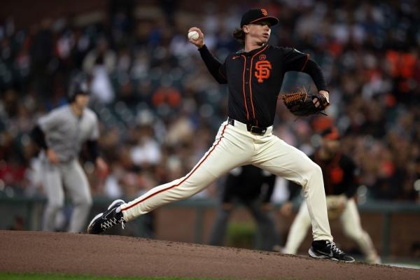 Giants blank Rockies, sweep doubleheader thumbnail