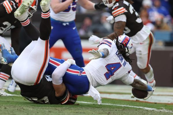Bills hold off Browns, move closer to securing playoff spot