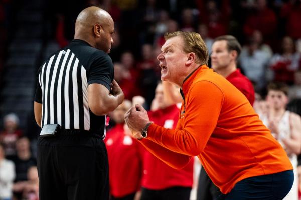 No. 18 Illinois turns it on late, roars past Ohio State 87-79