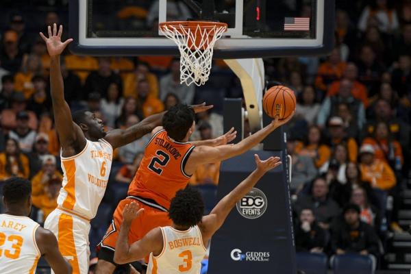 No. 14 Illinois stifles No. 13 Tennessee in 75-62 win