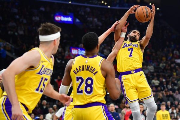 No Luka Doncic, no problem for Lakers in win over Clippers