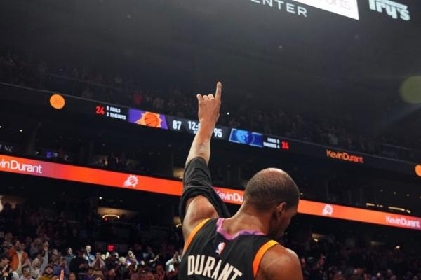 Suns’ Kevin Durant becomes 8th to score 30,000 points