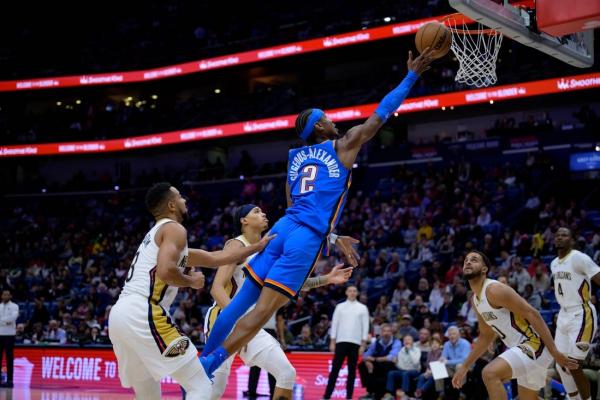 First-place Thunder take charge early, coast to win over struggling Pelicans