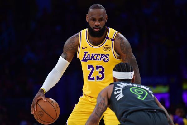 LeBron James confirms knee injury, benches himself for Met Gala