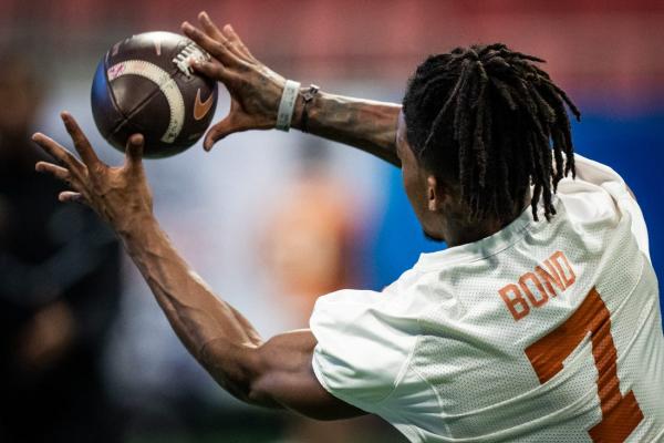 Texas WR Isaiah Bond enters NFL draft