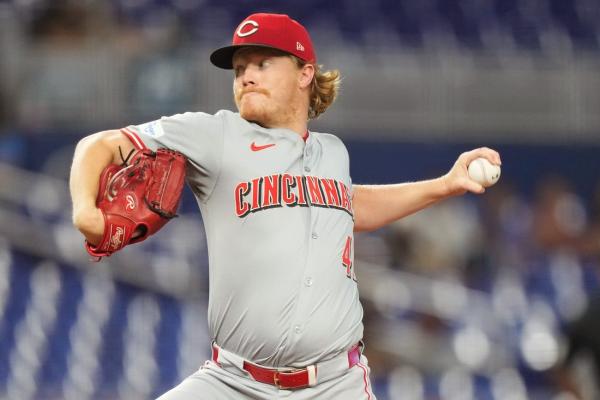 Reds place LHP Andrew Abbott (shoulder) on 15-day IL