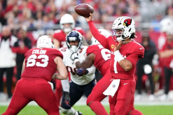 James Conner fuels Cardinals in romp over Bears