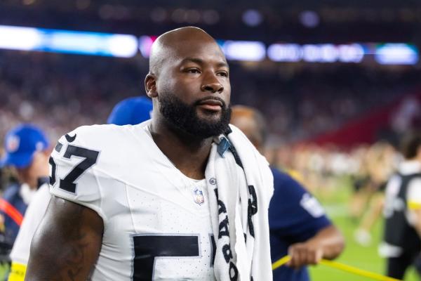 LB Germaine Pratt signs with Colts, reunites with DC