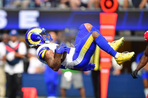 Rams use frantic rally to slay 49ers