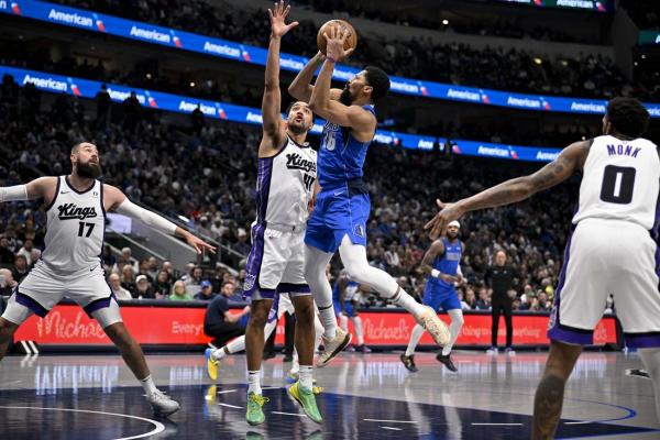 DeMar DeRozan carries Kings to overtime win against Mavs