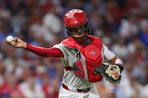 Diamondbacks add C Aramis Garcia; RHP Cristian Mena to IL