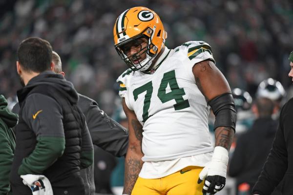 Packers OL Elgton Jenkins skips workouts in reported contract rift