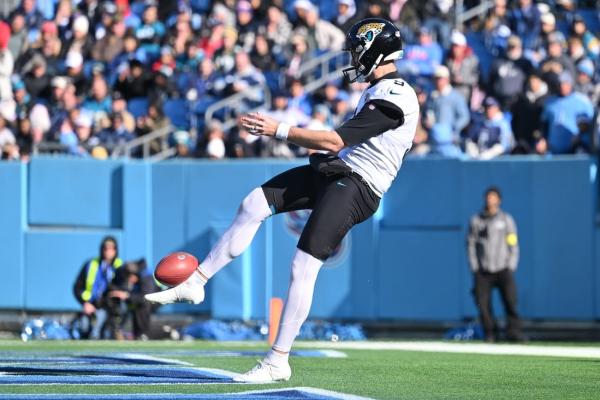 Jags RB claims Titans punter threatened to kill him