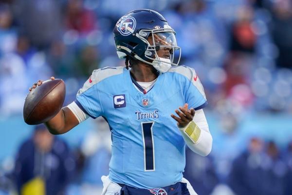 Titans fight Browns to escape Land of the Lost