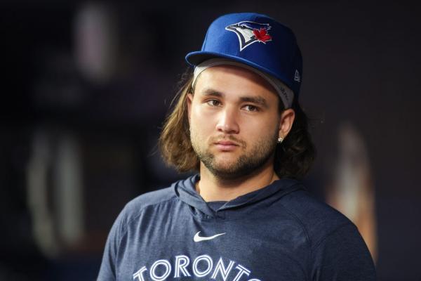 Season over for Jays SS Bo Bichette (broken finger) thumbnail