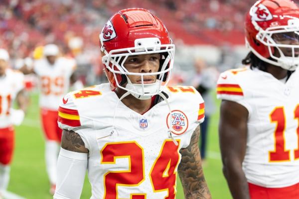Reports: Chiefs trade WR Skyy Moore to 49ers