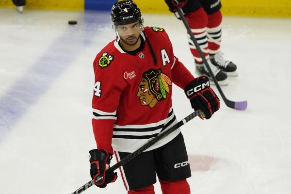 Panthers get Blackhawks D Seth Jones, give up G Spencer Knight