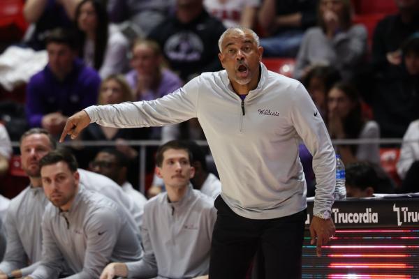 Streaky Kansas State aims to halt skid as Colorado visits