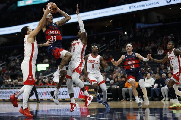 Big third quarter sends Rockets past Wizards