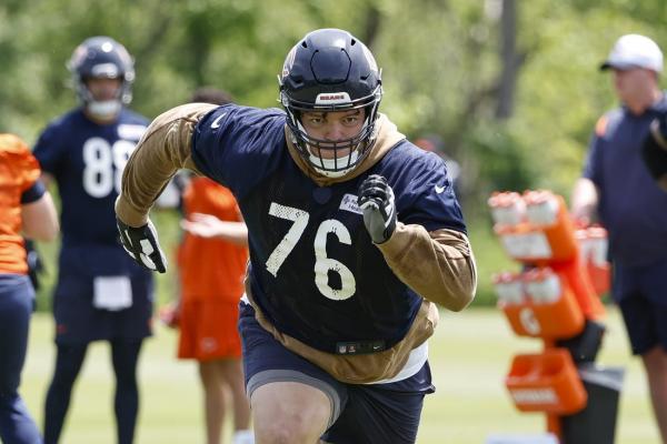 Bears G Teven Jenkins (ankle) sits out practice