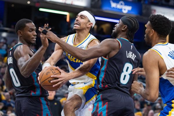 Pistons top Pacers, tie franchise mark with 13th straight win