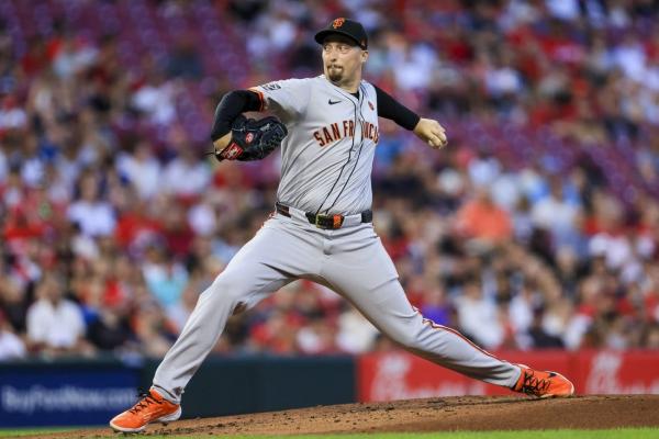 Giants' Blake Snell no-hits Reds, fans 11 thumbnail