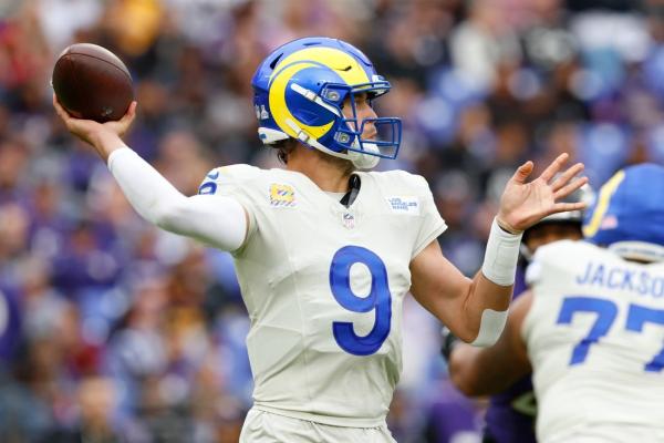 Matthew Stafford’s 5 TD get Rams past Jaguars in London
