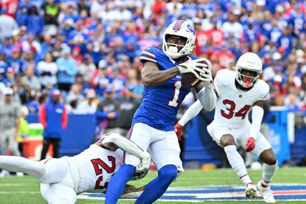 Down 14, Josh Allen (4 total TDs) rallies Bills past Cardinals