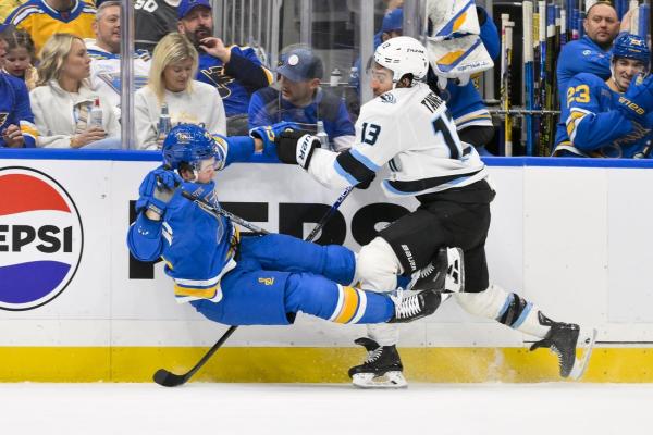 Logan Cooley’s hat trick propels streaking Mammoth past Blues