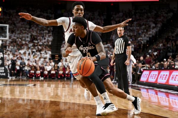 No. 22 Texas A&M knocks off No. 1 Auburn