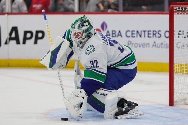 Canucks’ Kevin Lankinen goes for 3rd straight win vs. Blackhawks