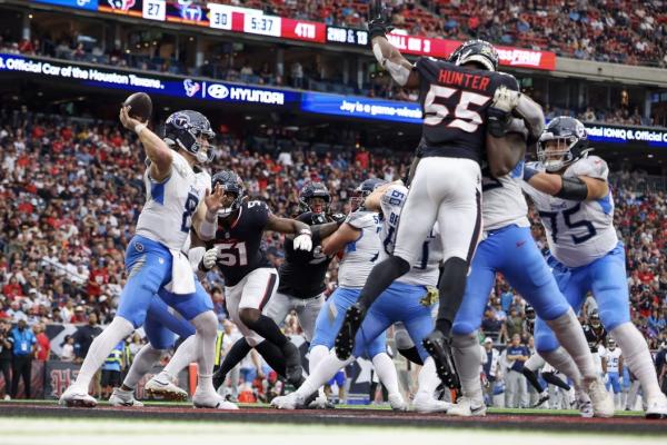 Will Levis, Titans make big plays late to shock Texans thumbnail