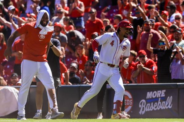 Santiago Espinal delivers for Reds over Brewers in 11 innings