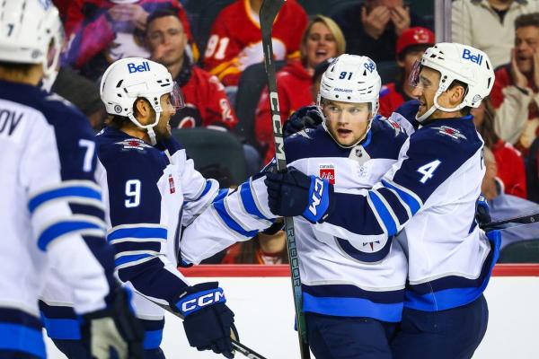 NHL roundup: Jets 8-0-0 after dousing Flames